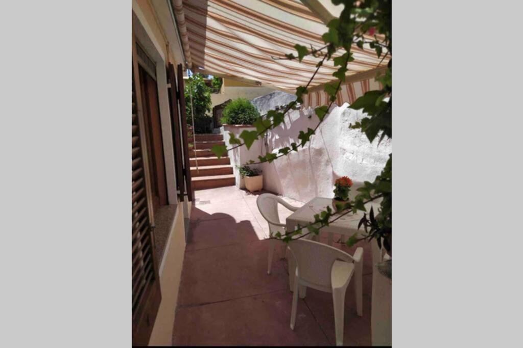 Apartamento Casa Maddalenina Con Giardino, Vicino Al Mare! La Maddalena  Exterior foto