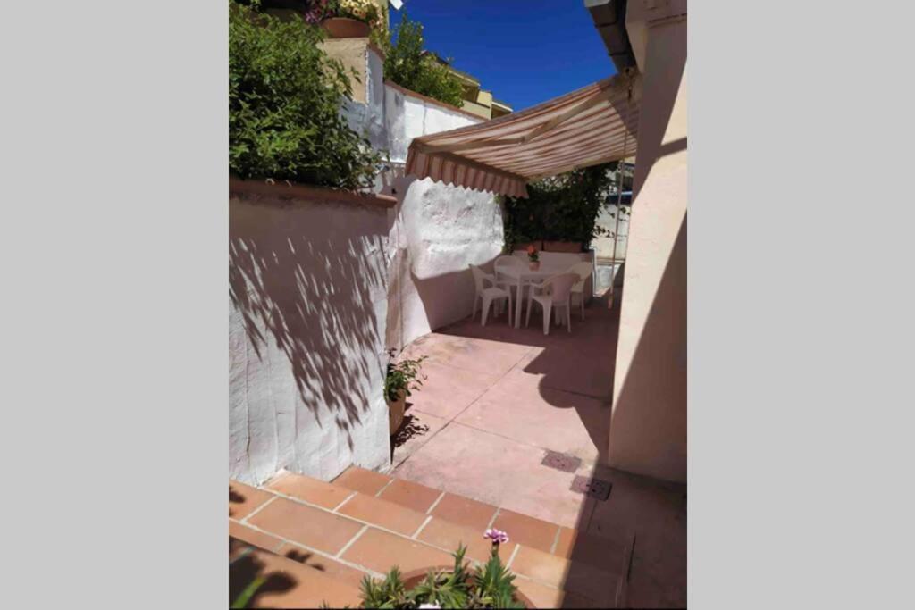 Apartamento Casa Maddalenina Con Giardino, Vicino Al Mare! La Maddalena  Exterior foto