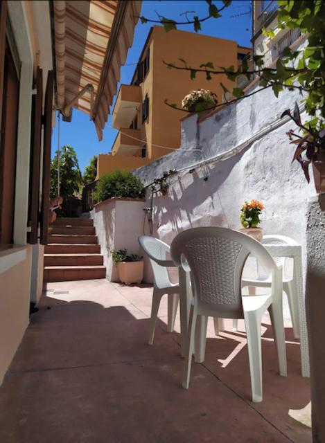 Apartamento Casa Maddalenina Con Giardino, Vicino Al Mare! La Maddalena  Exterior foto